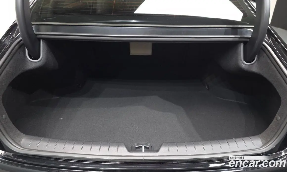 Hyundai Grandeur 2023 2.5 автомат (гидро), фото 26