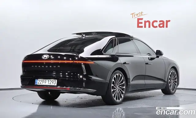 Hyundai Grandeur 2023 3.5 автомат (гидро), миниатюра 2