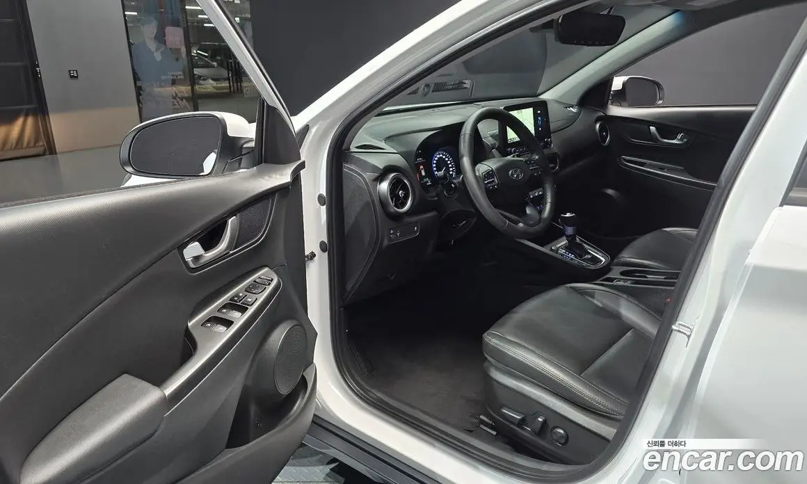 Hyundai Kona 2021 1.6 автомат (гидро), фото 13