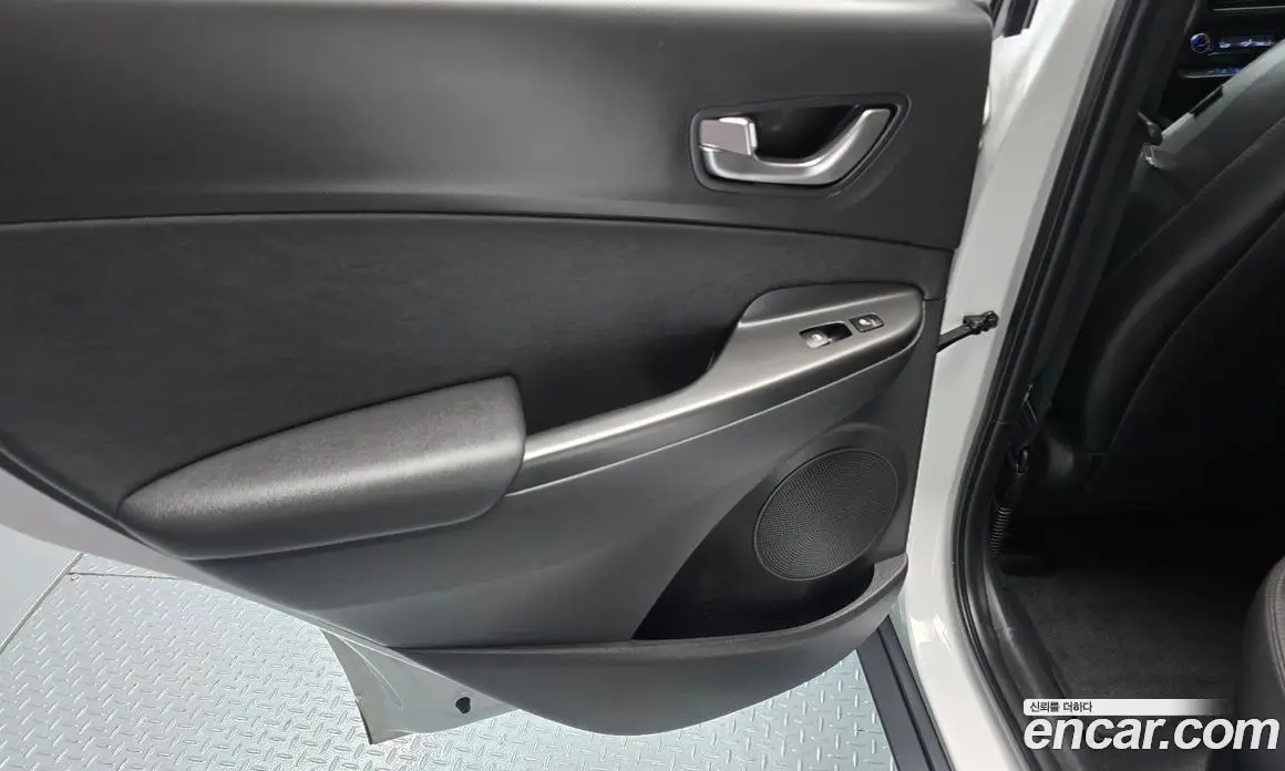 Hyundai Kona 2021 1.6 автомат (гидро), фото 15