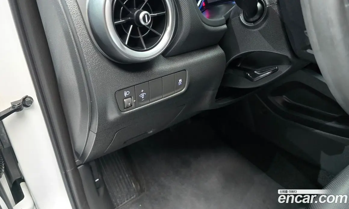 Hyundai Kona 2021 1.6 автомат (гидро), фото 29
