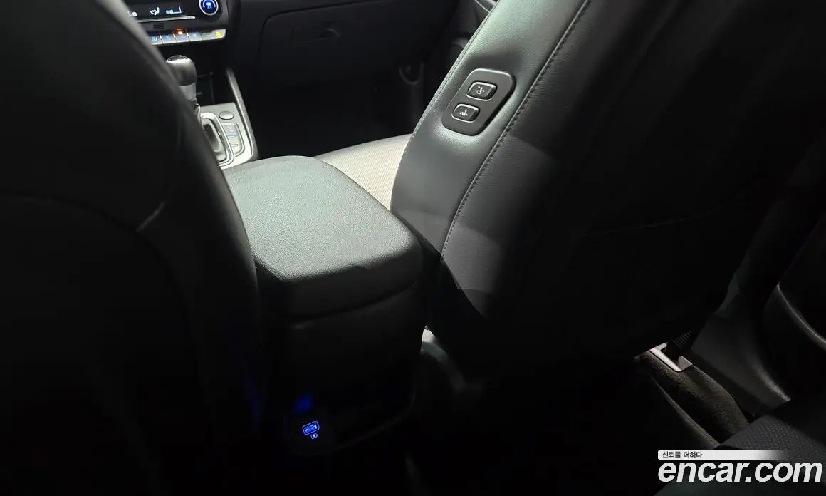 Hyundai Kona 2021 1.6 автомат (гидро), фото 32