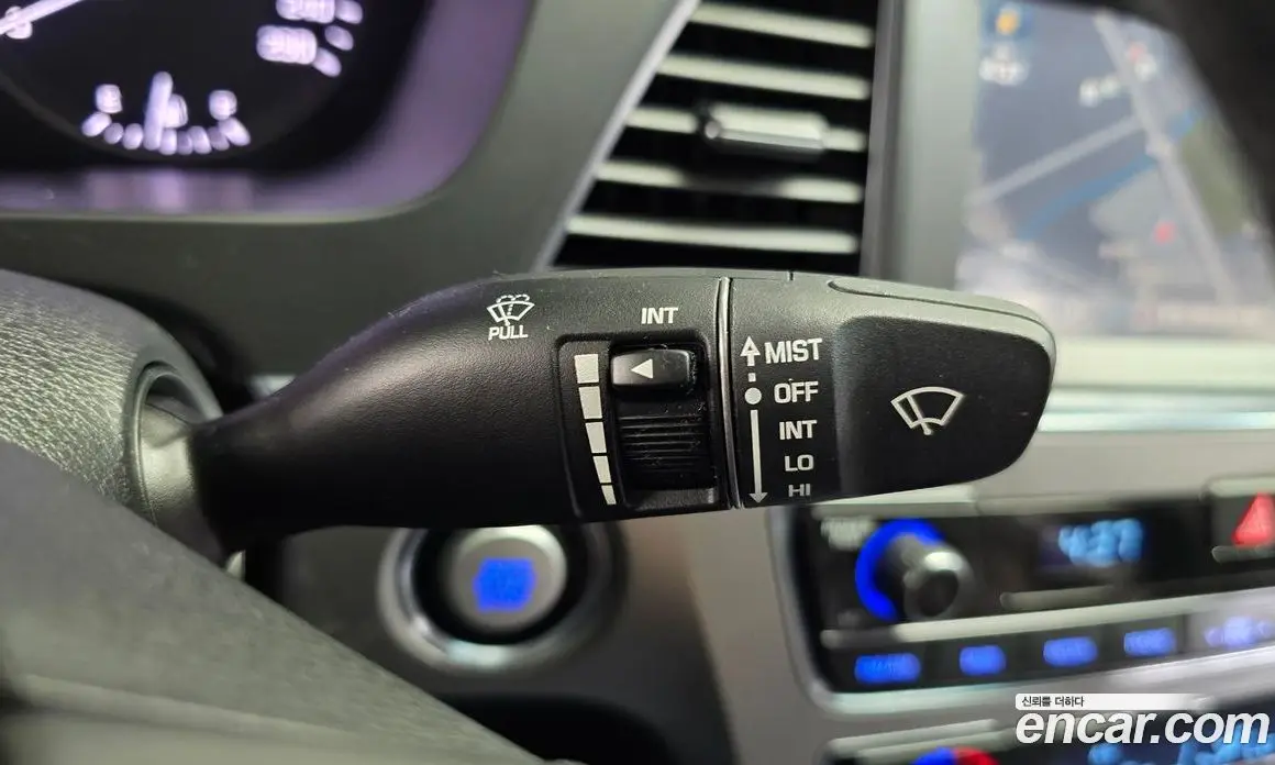 Hyundai Sonata 2014 2.0 автомат (гидро), фото 26