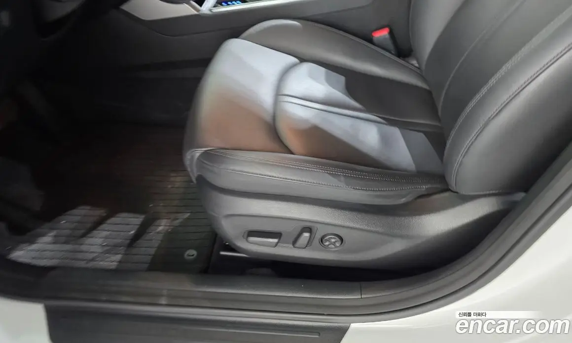 Hyundai Sonata 2014 2.0 автомат (гидро), фото 29