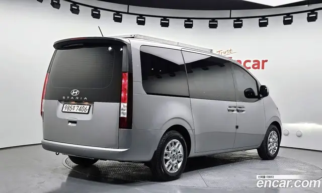 Hyundai Staria 2024 1.6 автомат (гидро), миниатюра 2