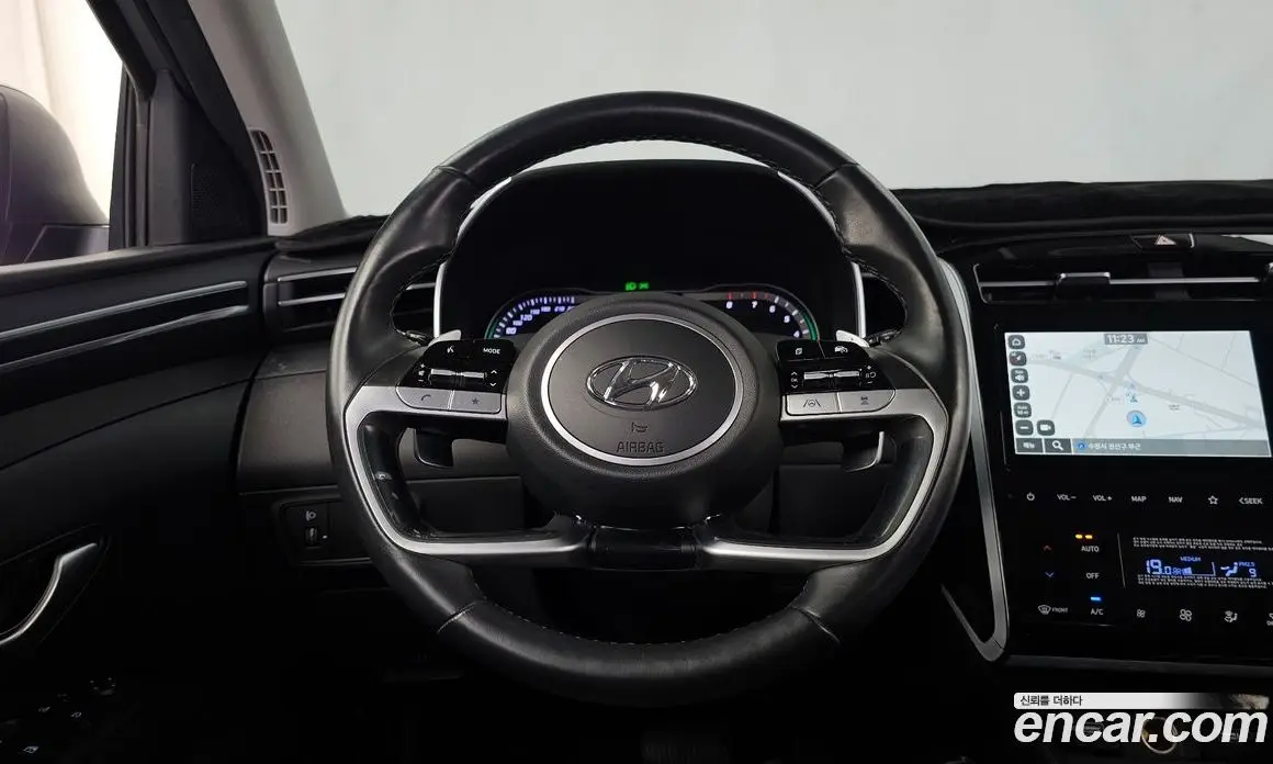 Hyundai Tucson 2023 1.6 автомат (гидро), фото 19