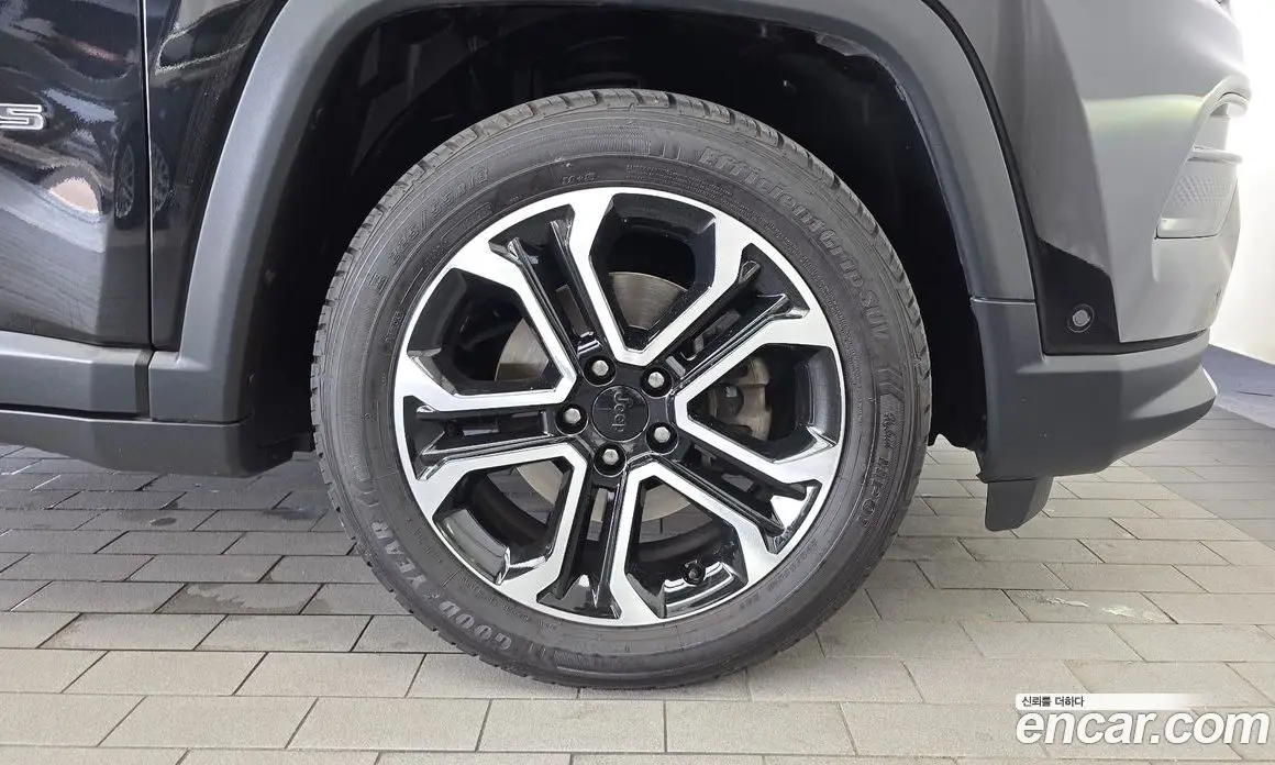 Jeep Compass 2022 2.4 автомат (гидро), фото 7
