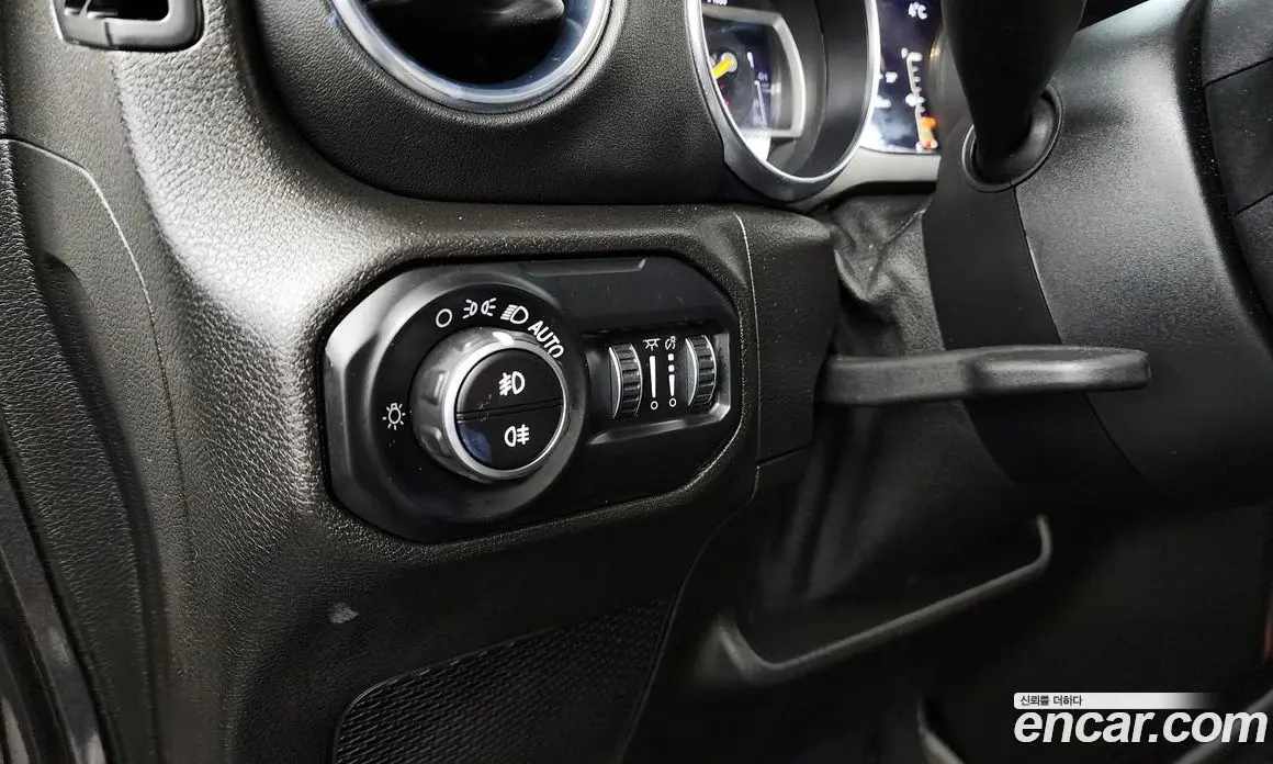 Jeep Wrangler 2019 2.0 автомат (гидро), фото 16