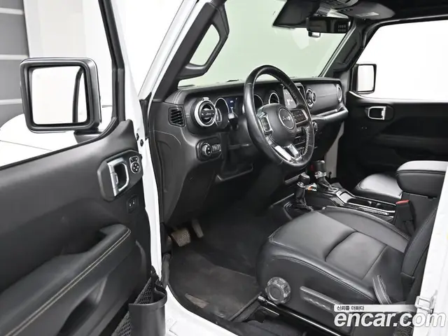 Jeep Wrangler 2019 2.0 автомат (гидро), миниатюра 11