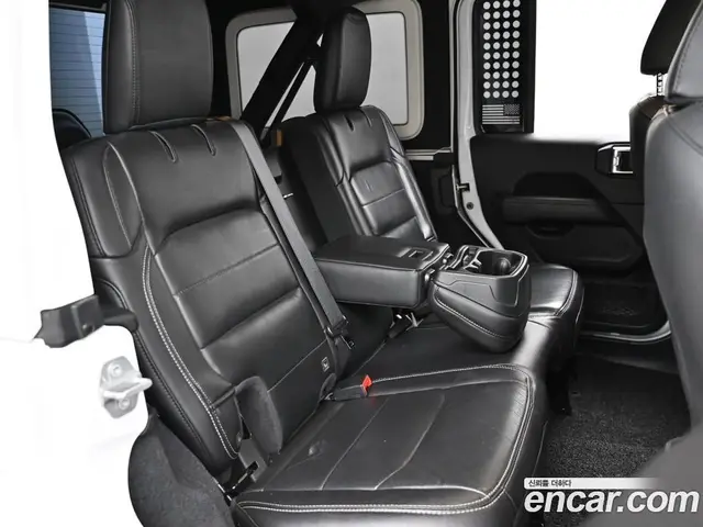 Jeep Wrangler 2019 2.0 автомат (гидро), миниатюра 12