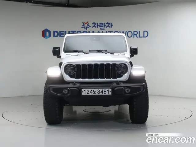 Jeep Wrangler 2019 2.0 автомат (гидро), миниатюра 3