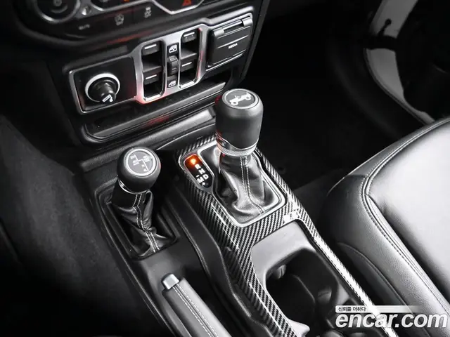 Jeep Wrangler 2019 2.0 автомат (гидро), миниатюра 9
