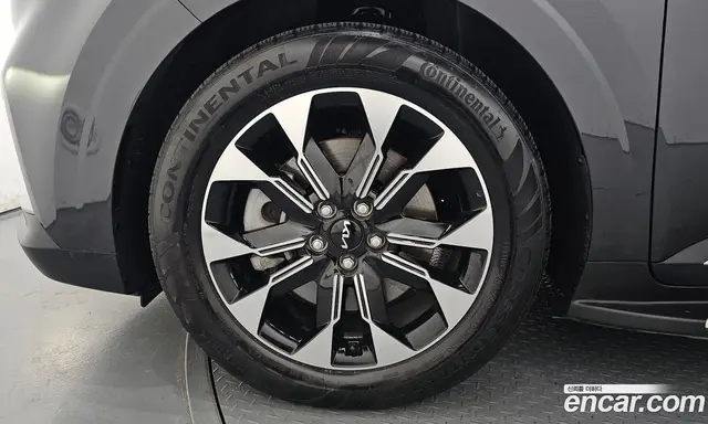 Kia Carnival 2023 2.2 автомат (гидро), миниатюра 5