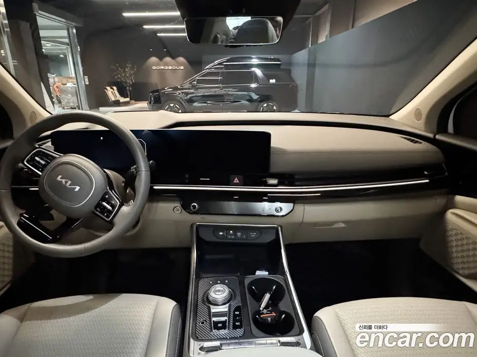 Kia Carnival 2024 1.6 автомат (гидро), фото 9