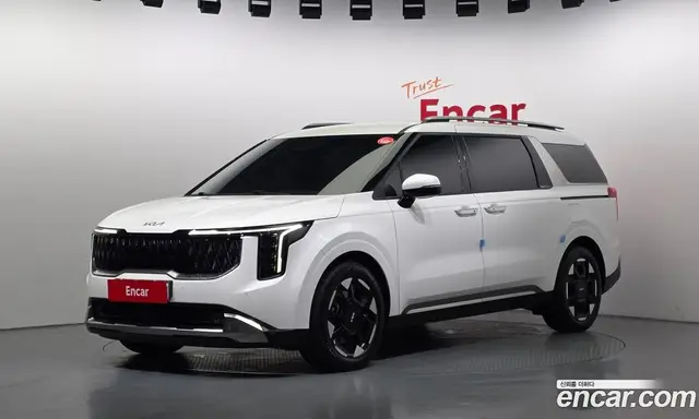 Kia Carnival, 2025, 21 865 км