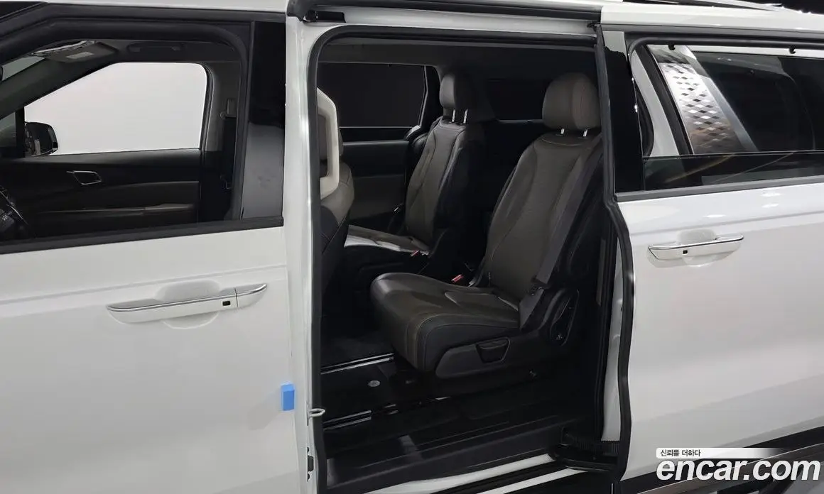 Kia Carnival 2025 2.2 автомат (гидро), фото 17