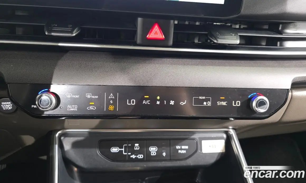 Kia Carnival 2025 2.2 автомат (гидро), фото 19