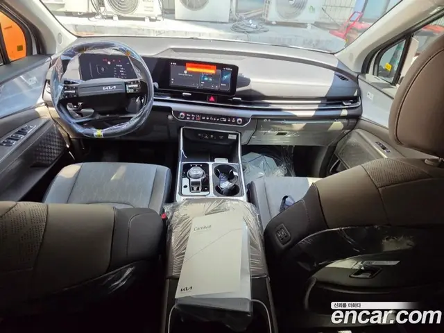 Kia Carnival 2026 1.6 автомат (гидро), миниатюра 2