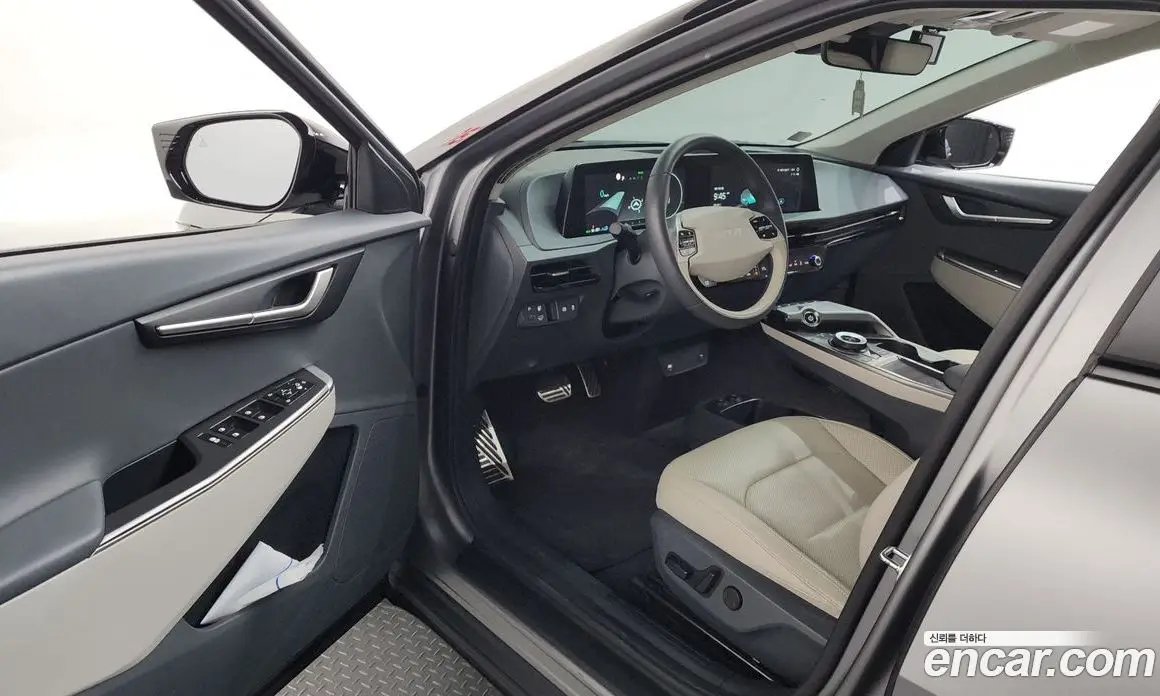 Kia EV6 2023 0.1 автомат (гидро), фото 13