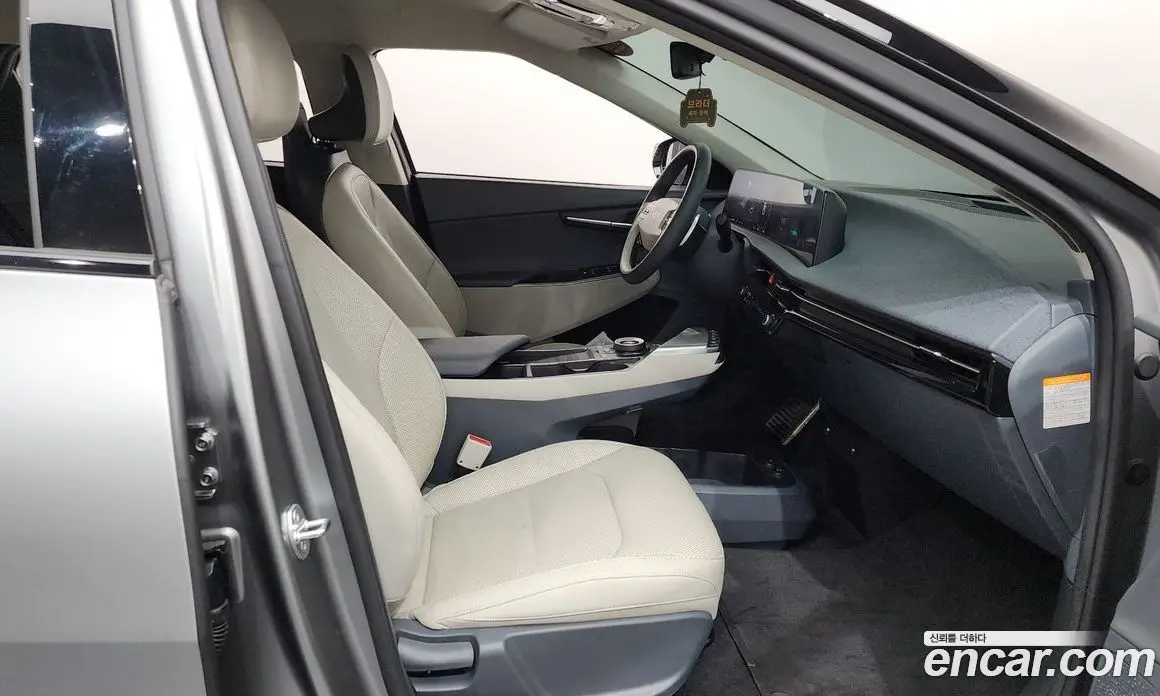 Kia EV6 2023 0.1 автомат (гидро), фото 16