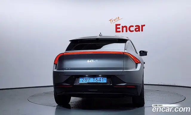 Kia EV6 2023 0.1 автомат (гидро), миниатюра 4