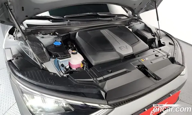 Kia EV6 2023 0.1 автомат (гидро), миниатюра 6