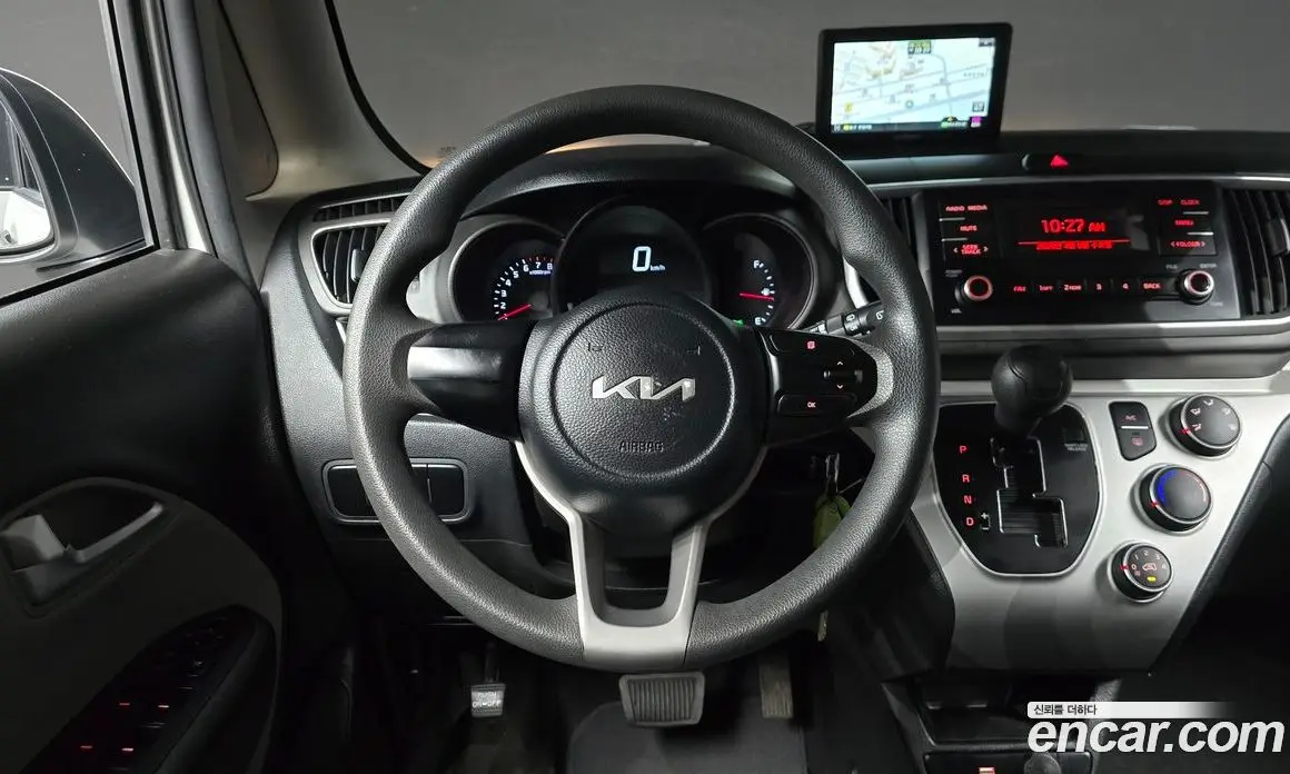 Kia Ray 2022 1.0 автомат (гидро), фото 12