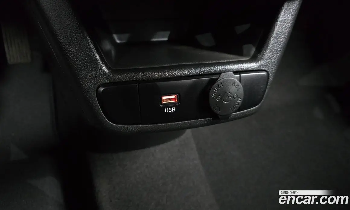 Kia Ray 2022 1.0 автомат (гидро), фото 18