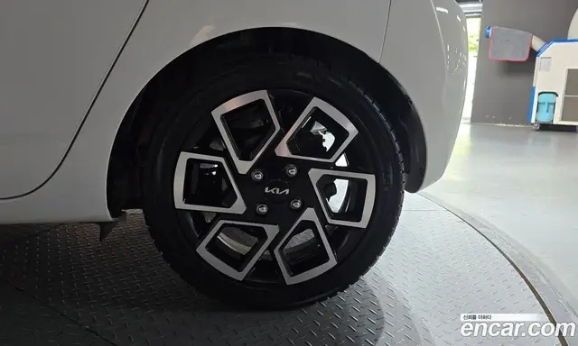 Kia Ray 2023 1.0 автомат (гидро), миниатюра 5
