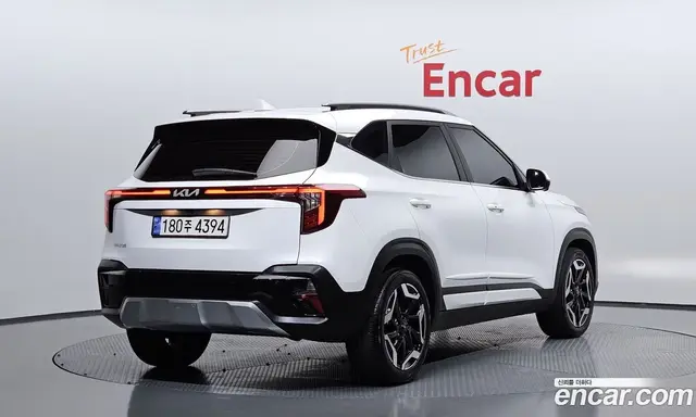 Kia Seltos 2023 1.6 автомат (гидро), миниатюра 2