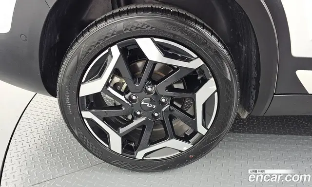 Kia Seltos 2023 1.6 автомат (гидро), миниатюра 5