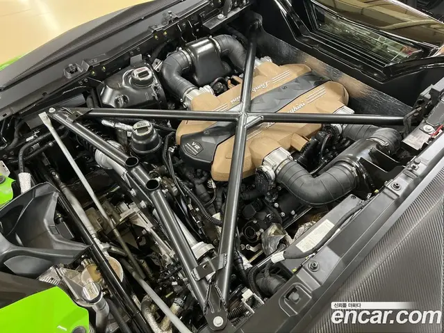 Lamborghini Aventador 2020 6.5 автомат (гидро), миниатюра 6 Lamborghini Aventador 2020 6.5 автомат (гидро), миниатюра 6
