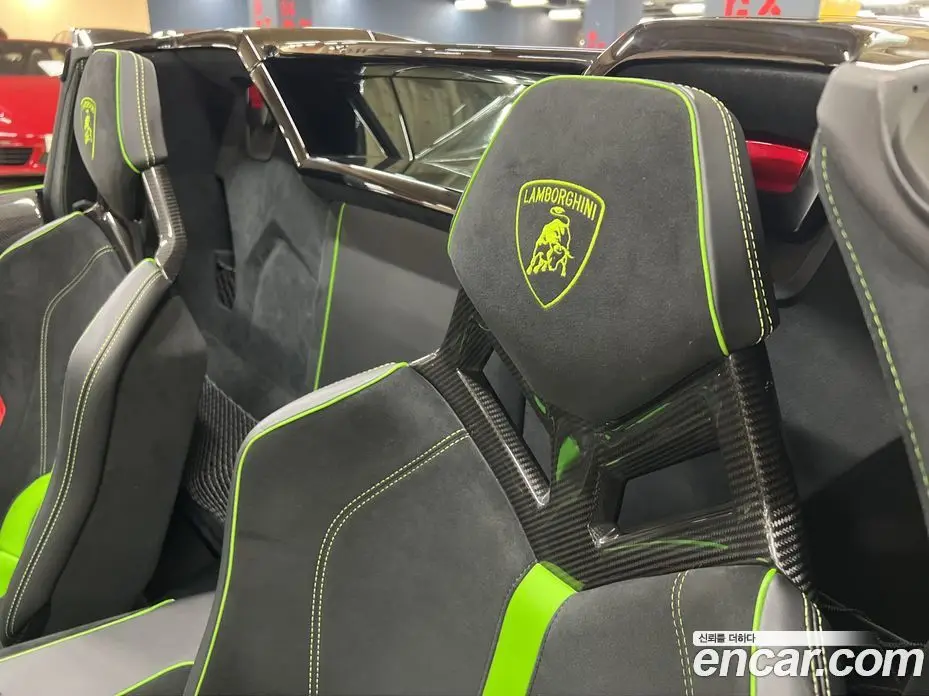 Lamborghini Aventador 2020 6.5 автомат (гидро), фото 10 Lamborghini Aventador 2020 6.5 автомат (гидро), фото 10