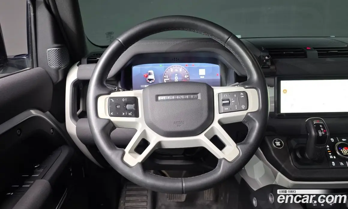 Land Rover Defender 2020 2.0 автомат (гидро), фото 13