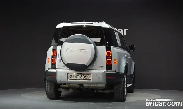 Land Rover Defender 2020 2.0 автомат (гидро), миниатюра 4