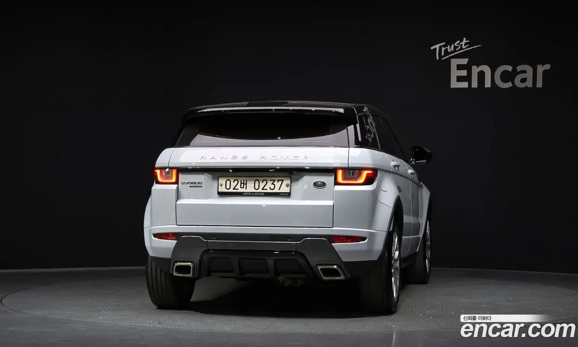 Land Rover Range Rover Evoque 2016 2.0 автомат (гидро), фото 4