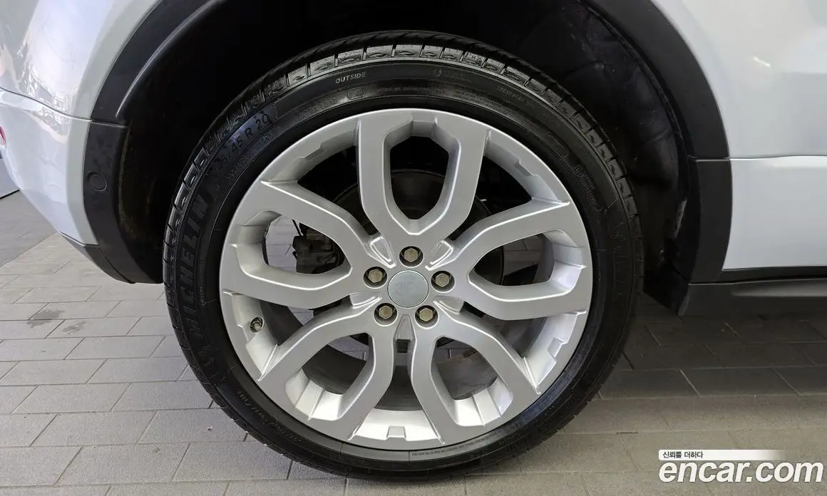 Land Rover Range Rover Evoque 2016 2.0 автомат (гидро), фото 5