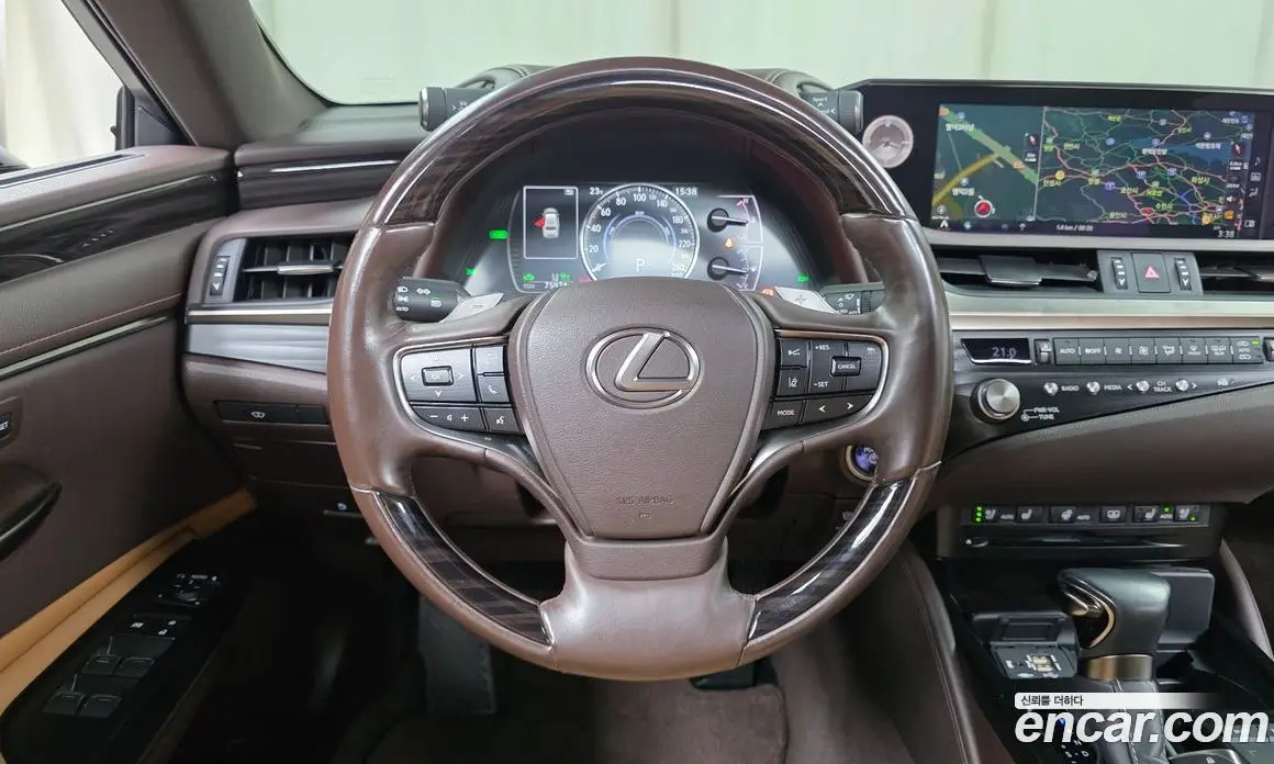 Lexus ES 2021 2.5 автомат (гидро), фото 14 Lexus ES 2021 2.5 автомат (гидро), фото 14
