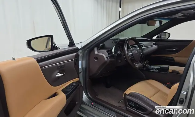 Lexus ES 2021 2.5 автомат (гидро), миниатюра 10 Lexus ES 2021 2.5 автомат (гидро), миниатюра 10