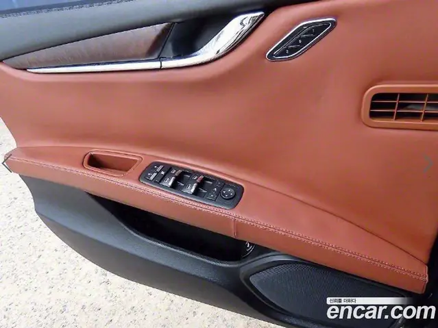 Maserati Quattroporte 2015 3.0 автомат (гидро), миниатюра 11
