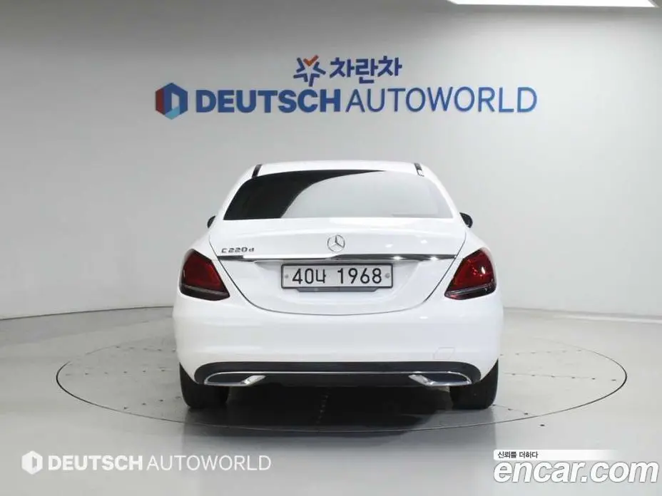 Mercedes-Benz C-Class 2019 1.9 гидро, фото 4 Mercedes-Benz C-Class 2019 1.9 гидро, фото 4