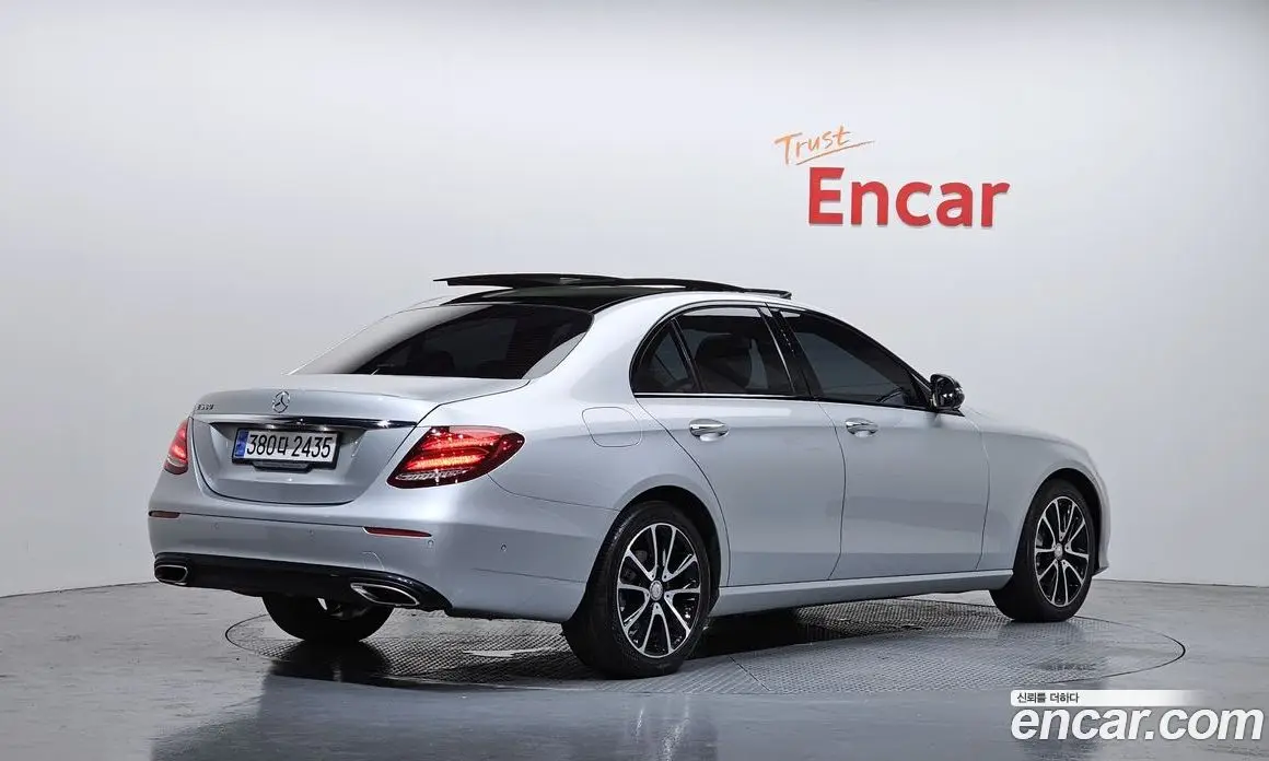 Mercedes-Benz E-Class 2016 2.0 гидро, фото 2 Mercedes-Benz E-Class 2016 2.0 гидро, фото 2