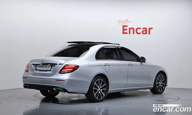 Mercedes-Benz E-Class 2016 2.0 гидро, миниатюра 2 Mercedes-Benz E-Class 2016 2.0 гидро, миниатюра 2