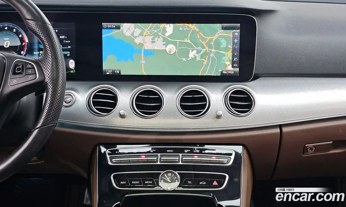 Mercedes-Benz E-Class 2016 2.0 гидро, фото 14 Mercedes-Benz E-Class 2016 2.0 гидро, фото 14