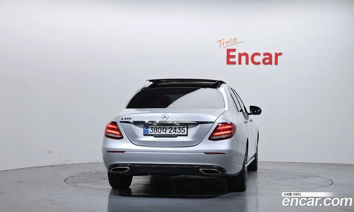 Mercedes-Benz E-Class 2016 2.0 гидро, фото 4 Mercedes-Benz E-Class 2016 2.0 гидро, фото 4
