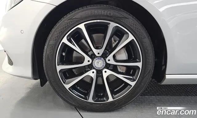 Mercedes-Benz E-Class 2016 2.0 гидро, миниатюра 5 Mercedes-Benz E-Class 2016 2.0 гидро, миниатюра 5