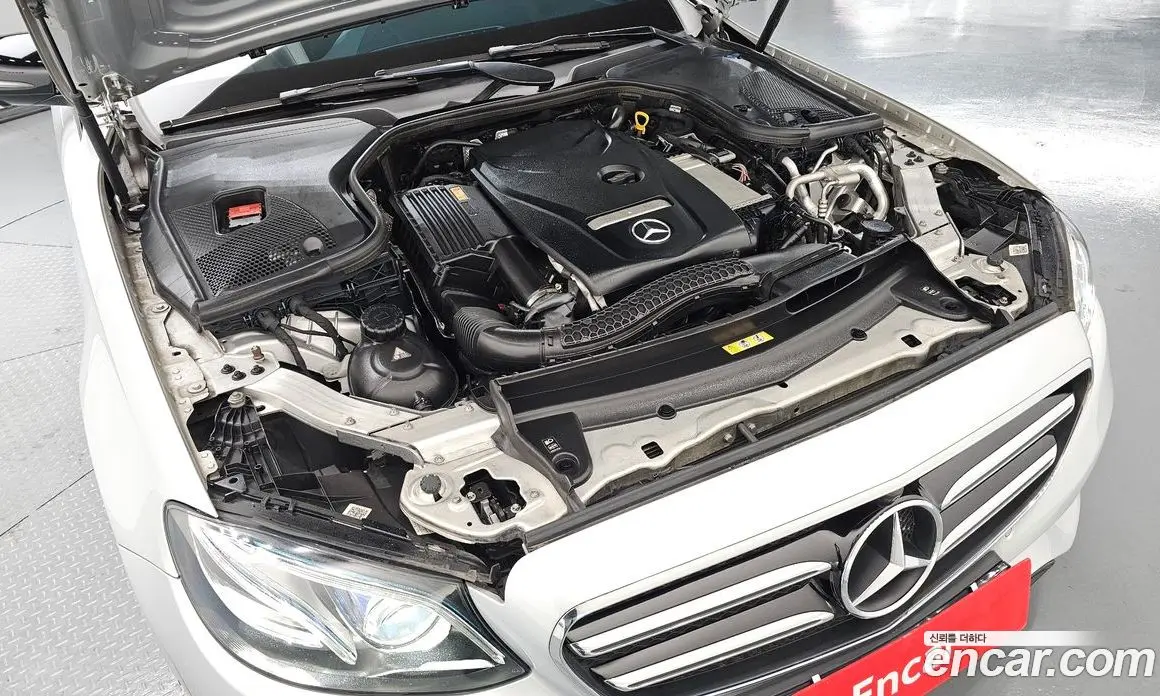 Mercedes-Benz E-Class 2016 2.0 гидро, фото 6 Mercedes-Benz E-Class 2016 2.0 гидро, фото 6