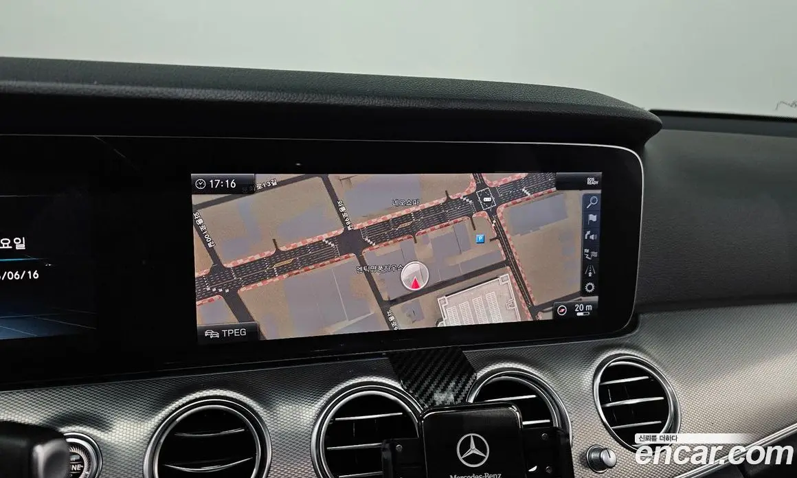 Mercedes-Benz E-Class 2019 2.0 гидро, фото 12 Mercedes-Benz E-Class 2019 2.0 гидро, фото 12
