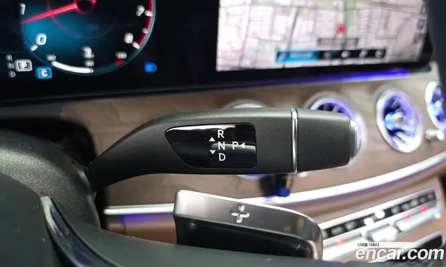 Mercedes-Benz E-Class 2023 2.0 гидро, миниатюра 12