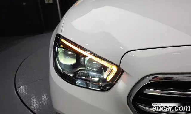 Mercedes-Benz E-Class 2023 2.0 гидро, миниатюра 8 Mercedes-Benz E-Class 2023 2.0 гидро, миниатюра 8